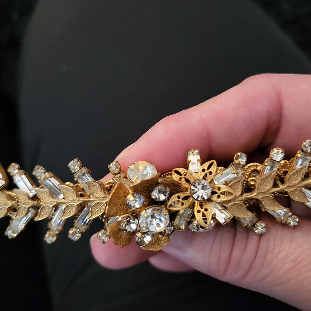 Vintage Gold‎ Tone with Rhinestones Brooch